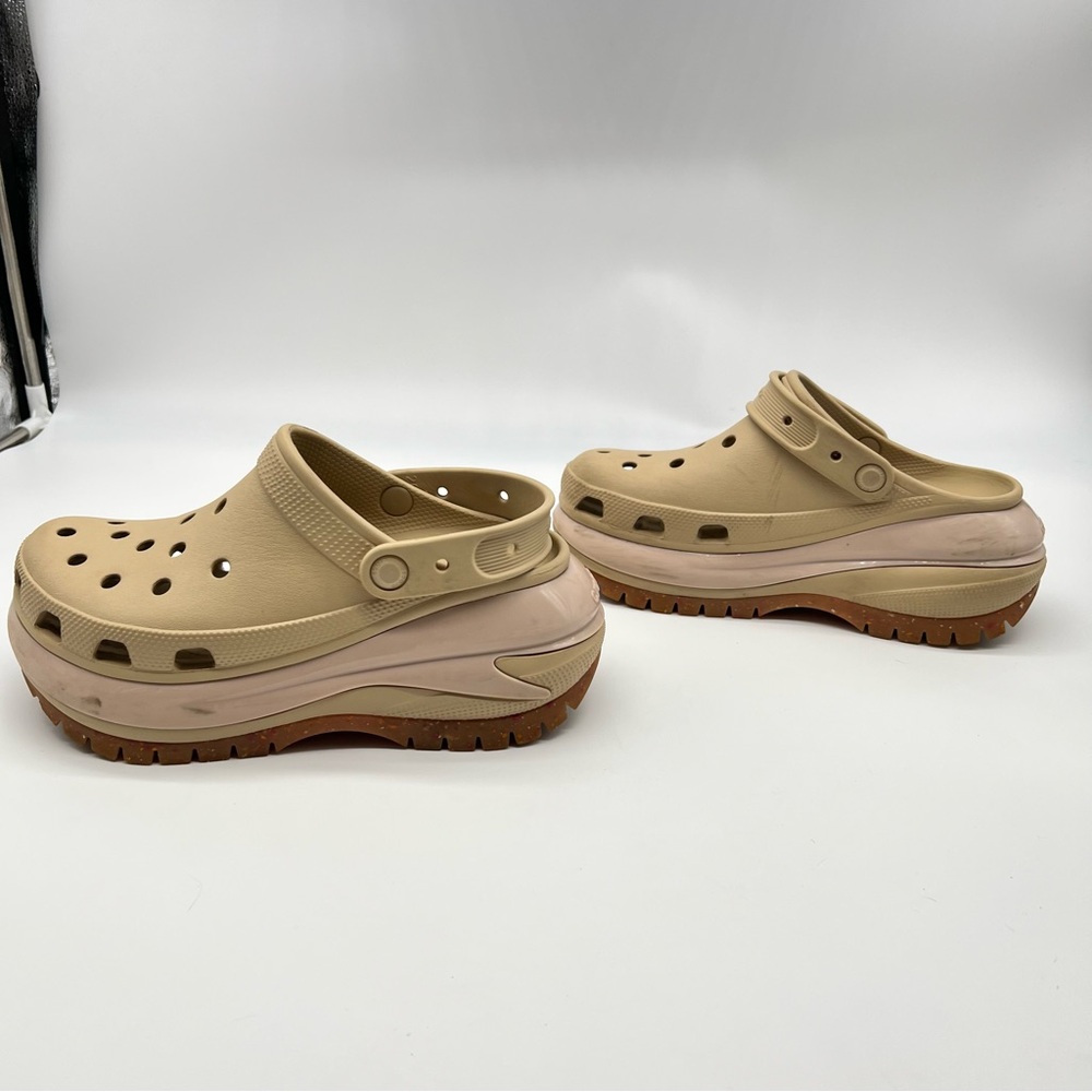 CROCS Megs Crush Tan/Beige Platform Unisex Mules/Clogs Size 8 Women/6 Men’s